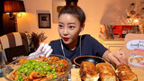 Dorothy Makan Mi Keong dan Iga Keju yang Bikin Ngiler