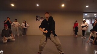 [bada Lee] I can watch this dance 10,000 times! Handsome girl Bada Lee comfortably sticks to the Urb