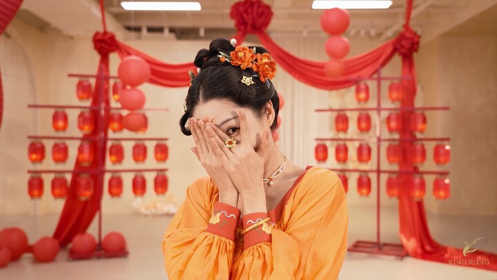 《抛绣球》
