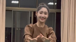 Chúng ta cùng nhảy nhé~