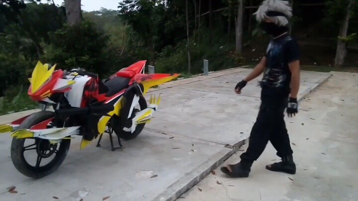 kakashi punya motor zoid..😁