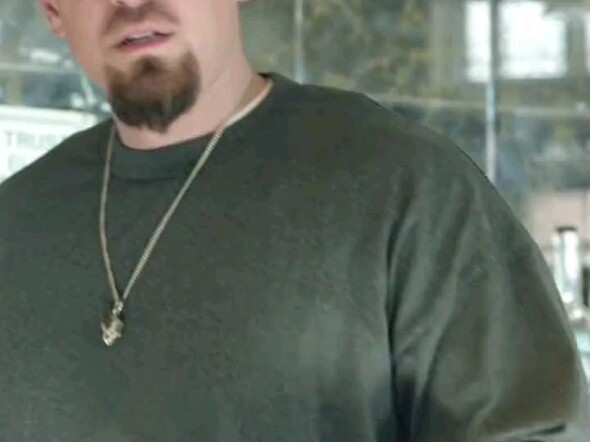 I hate my father's personality, yet I happen to resemble him the most.