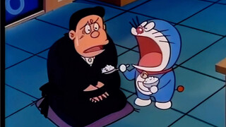 Doraemon is feeding you ~ so cute!