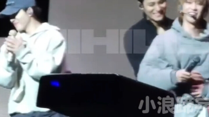 【Kui Ba】Begitu Kui Ba mendekat, semua rekan tim langsung diam.