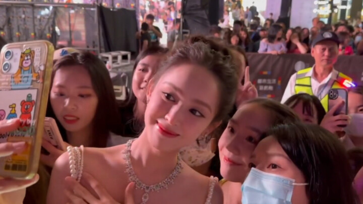 A Passerby’s Original Camera Shows You What “Original Camera Is Legendary” Really Means