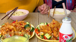 #Boneless Duck Feet Why does my wife feel fine after drinking it #Spicy Boneless Chicken Feet