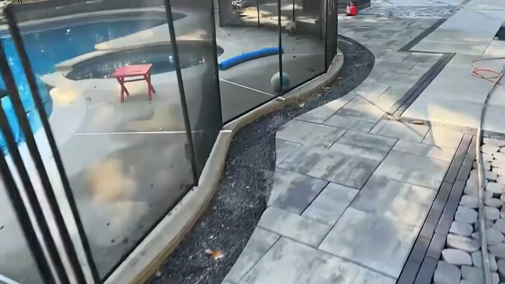 Thi công lát gạch sân vườn