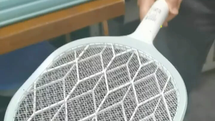 Diêm Vương mạng, pháo điện tử