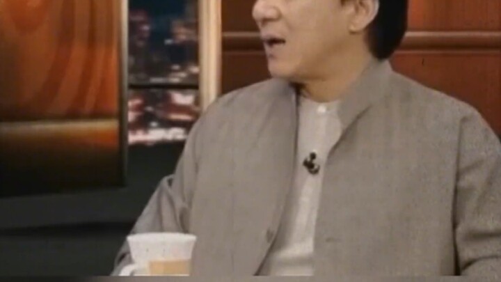 Anh cả Thành Long nổi tiếng mấy chục năm nay cũng đâu phải tự dưng mà có.