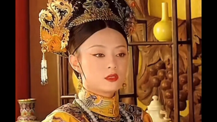 In the ending of "Empresses in the Palace,"甄嬛 becomes the Empress Dowager, but those around her are 