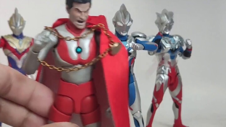 คลังโมเดล Bandai SHF Ultraman ในราคาสุดคุ้ม! ต่ำกว่า 300 น่าสงสาร (เคารพธงชาติ)