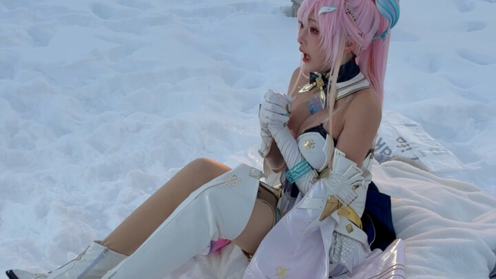The cosplayer’s secret to staying warm in the cold is...