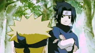 Ketika Naruto lelah berlatih, dia bersikap genit kepada Sasuke dan meminta pelukan.