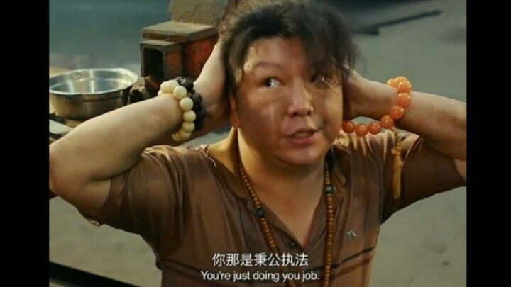 Anh cả, anh “quen ngay từ lần đầu” quá nhỉ? Vào hang trộm mà cứ như về nhà mình vậy!