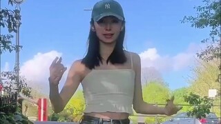 好迟的magnetic，脑子里已经循环uuuuu好久了（但是这首歌的mv真的很烂）跳的不好抱歉QAQ