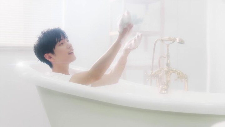 [Xiao Zhan/OLAY] Are all today’s commercials so good-looking?