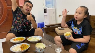 Thi Ăn Cari Gà Cùng Bé Nhím...