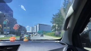 人心不记千般好，只记一时错，所以不管是谁，该小气就小气，该大度就大度，谁都不是谁的，，都是自己的