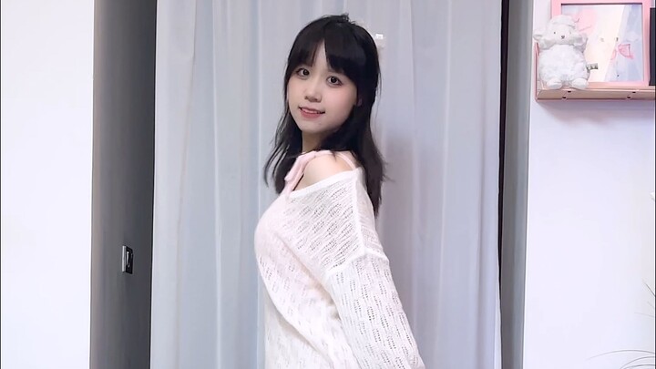 Jia Bei yang cemas mungkin juga meledak mengikuti irama ❤ Beilei ❤ Cover single Jia Ran Bella