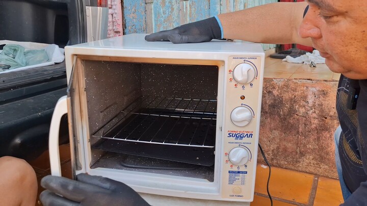 Será que o Lixo Eletrônico que os Moradores Joga na Rua Funciona?
