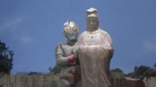 Một trong hai vị thần trong Ultraman là Quán Thế Âm Bồ Tát