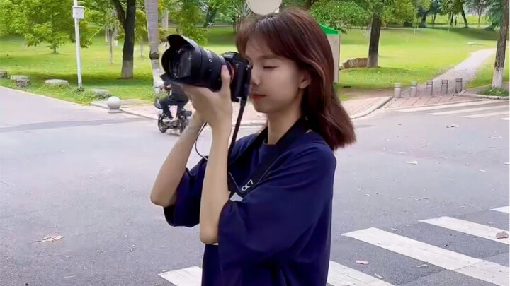 Siapa yang akan menolak seorang pacar yang mau menemanimu berkeliling jalan?