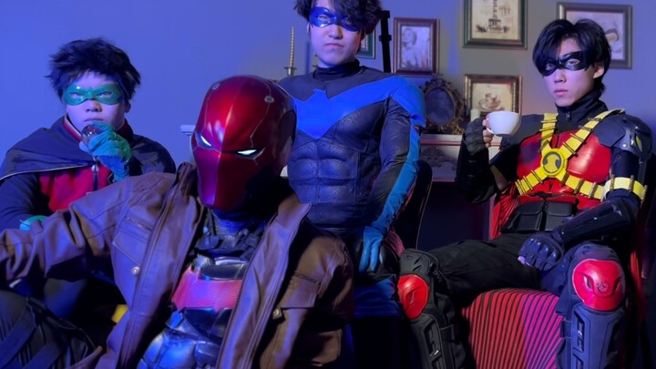 [DC] Bốn Robins của Gia tộc Dơi và Đội nam áo choàng đen ra mắt
