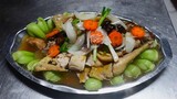 Anh Lee BTR | Công thức và cách làm Gà Hấp Nấm Đông Cô Cải Thìa ngon miễn chê - vietnamfood