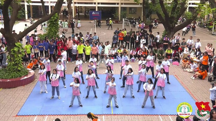 FLASHMOB NGUYỄN CÔNG TRỨ 2020 | 10A8