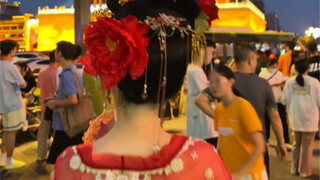 【小石奶凶】谁懂啊，41码的大脚在汉服馆里找不到适合我的鞋子……