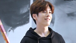 「金载澔」只是一只快乐小狗 / Queen 直拍 / 160526