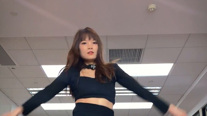 น้องสาวสุดเซ็กซี่ หรือ น้องสาวสุดน่ารัก เลือกยังไงดี "โรลลิ่ง"~~