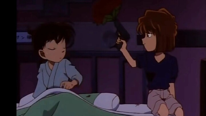 Haibara: In order to save the doctor, I have to sacrifice you, Kudo. The moment of love between Xiao