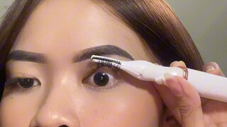 The left-right comparison of my eyelashes after curling is quite noticeable.