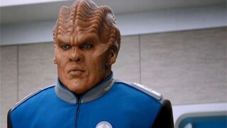 The Orville: Alien tidak memiliki rambut, meminta dokter untuk membantunya menumbuhkan janggut, reak