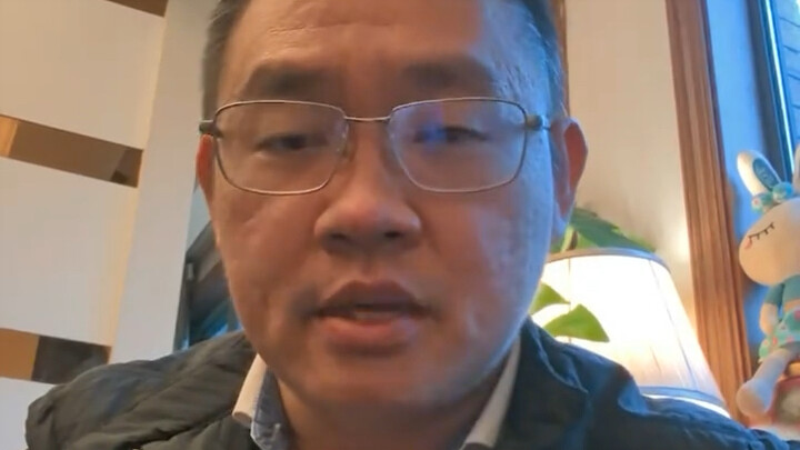 عذرًا لنقل هذا من شخص هونغ كونغي، بعض الشركات في البر الرئيسي أدخلت ثقافة التوظيف إلى هونغ كونغ.. أن