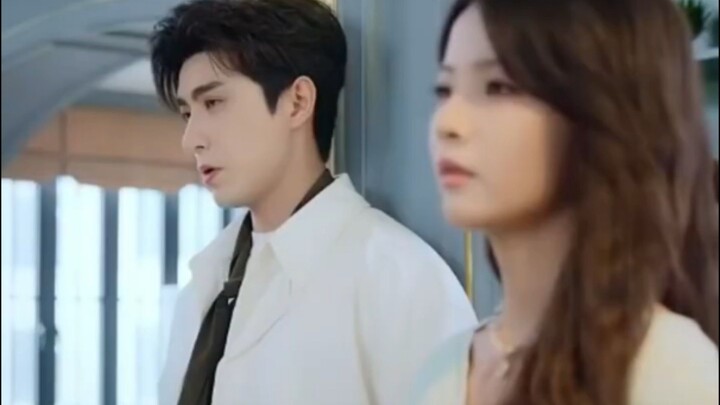 Jangan berani ganggu aku,bos selalu bela aku, aku berani seenaknya di kalangan kaya