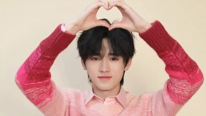 【Song Yaxuan】 "Rabbit" suddenly appears, wishing everyone a happy Lunar New Year's Eve!