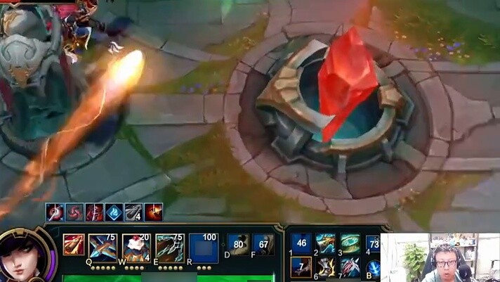 Does playing the Policewoman require any operations? Come and experience the strength of the auxilia