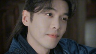 Chỉ vì anh ấy đẹp trai, chúng ta không thể bỏ qua dòng máu điên cuồng chảy trong xương anh ấy.