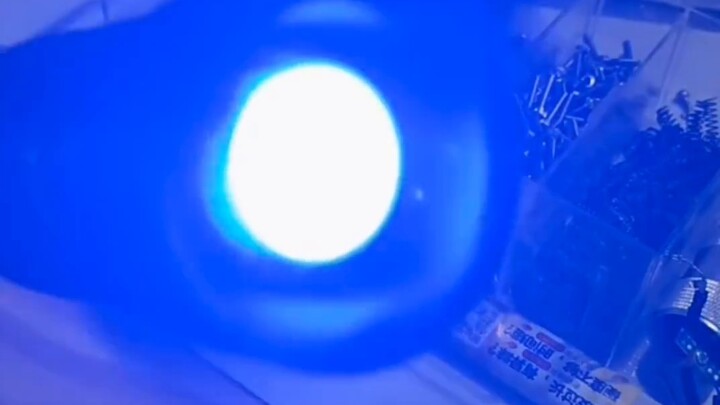Gunakan pencetakan 3D untuk memodifikasi lightsaber yang berputar