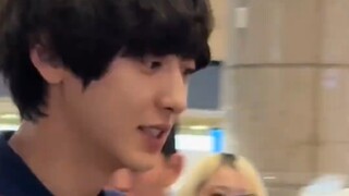 32岁朴灿烈最新生图状态，出道12年回归颜值依旧很抗打！