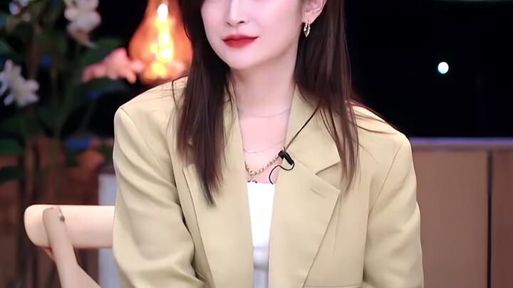 It’s truly enlightening! No wonder she’s a veteran, ever‑present panelist on dating shows—when she s