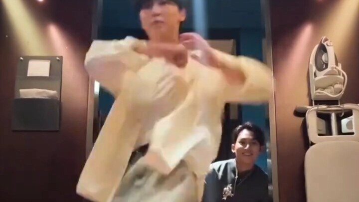 Seungkwan's punishment for losing the bottle-standing challenge is here! Mingyu watched the whole th