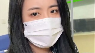 Kamu mungkin adalah angin musim semi yang terlambat bagiku, mimpi indah yang penuh bunga mekar...