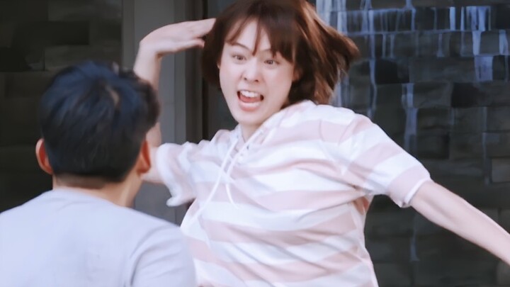 Một cái tát đánh bay bốn người, Thành Long có đến cũng phải đứng nép sang một bên!!