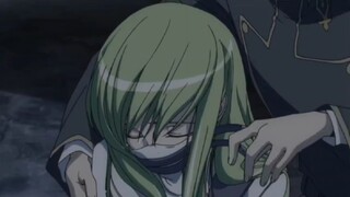 Đại chiến  người khổng lồ khiến Letouch mất đi  người con gái quan trọng nhất anime