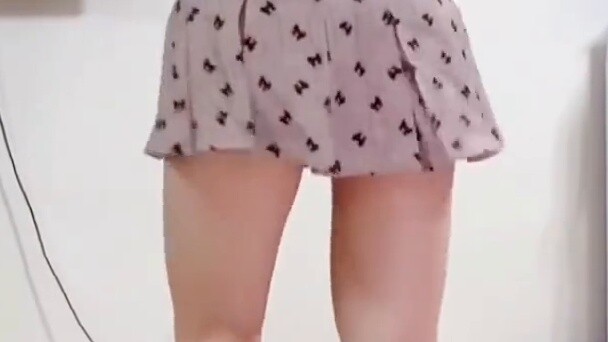 Yuanqi Girl cho bạn hai sự lựa chọn! Có Hoặc Có! Nhảy trên máy nhảy Hai lần-có hoặc có