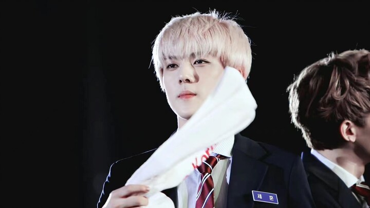 【EXO】This song has no audio source but it was very popular back then