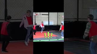 Including balls in ball game 🤣 Why did you do that Vernon ⁉️#seventeen